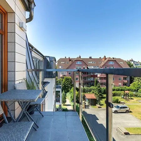 Charming In With Parking By Renters Daire